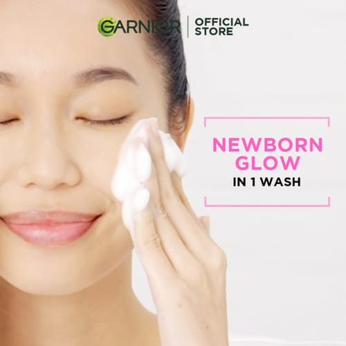 Garnier Sakura Glow Ceramide Face Wash - 100ml